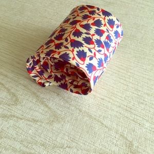 Brand new 100% Silk Van Heusen Mens Neck Tie